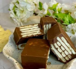 979d2322-9a89-49a1-9273-f4daee5153bf (1)